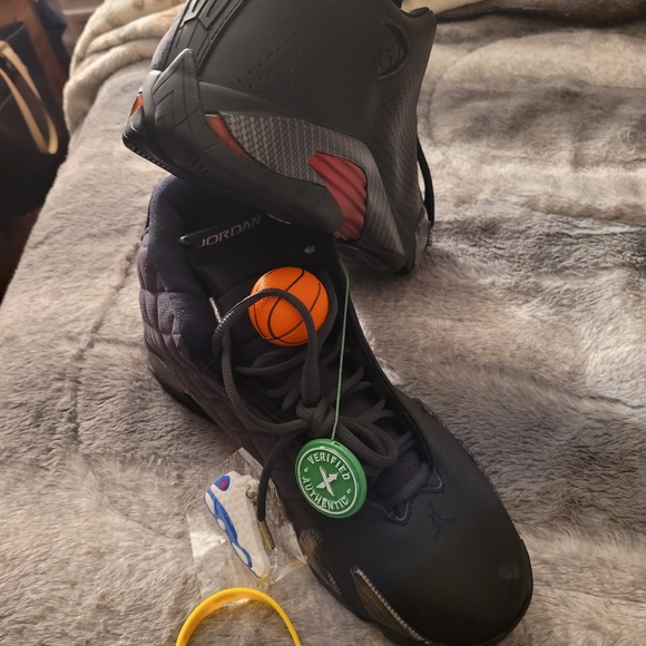 Retro air Jordan nike shoes size 9/1/2 price $160 - Picture 3 of 3